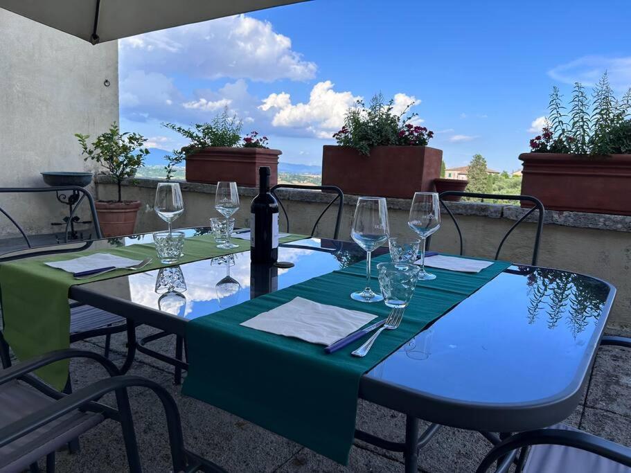 La Terrazza Di Ciro Pinsuti Apartment Sinalunga Luaran gambar